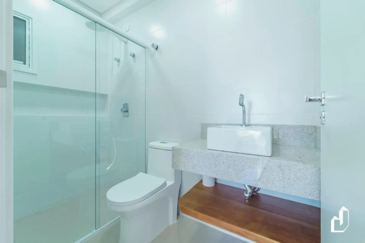 Apartamento com 02 dormitórios