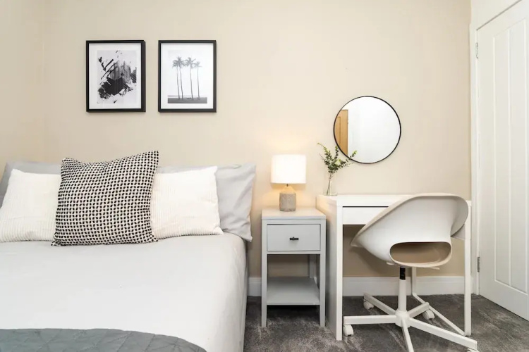3 Bedroom House-free Parking
