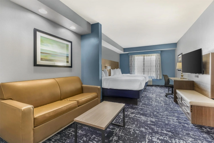Quadruple Suite