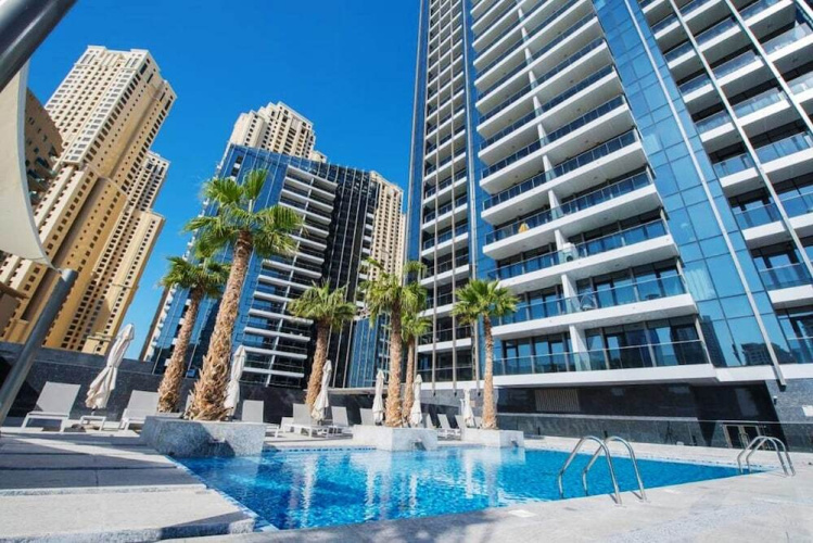 Gorgeous apartment with Marina view