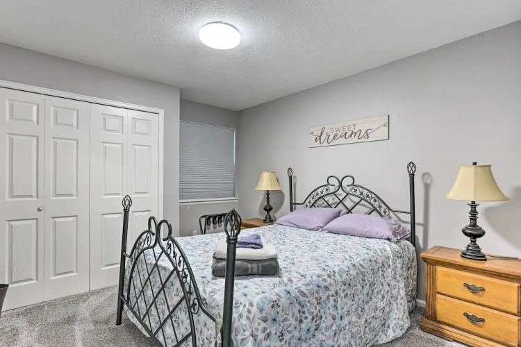 3 Bedrooms Apartment