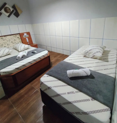 Hotel anoitecer