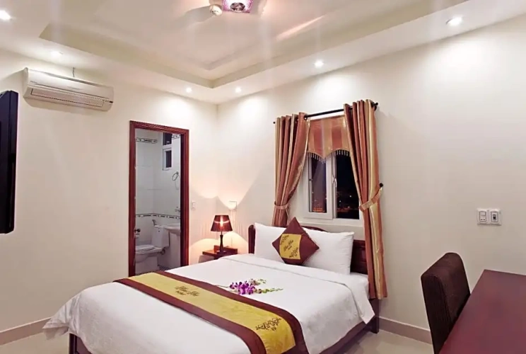 Standard Double room with view