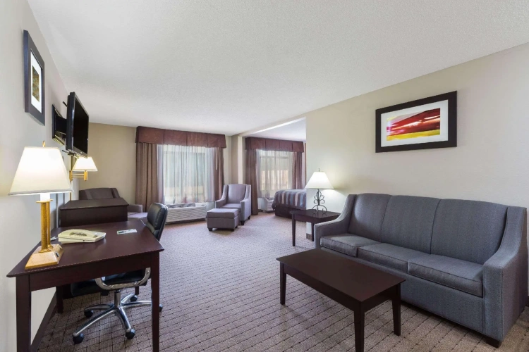 Double Suite