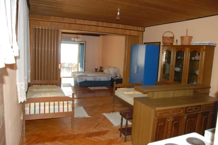1 Bedroom Apartment with view
