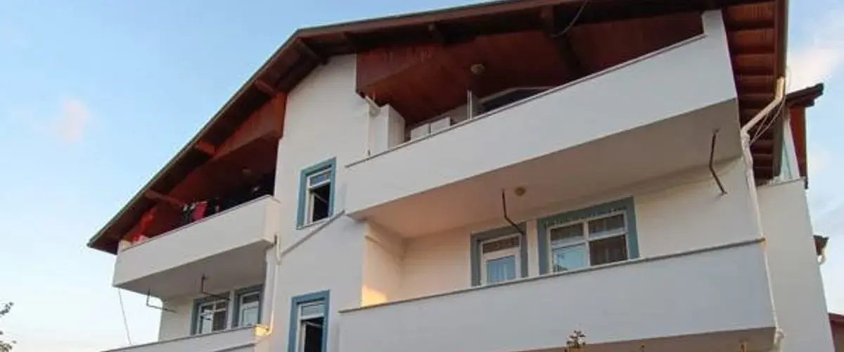 Sardunya Konaklama