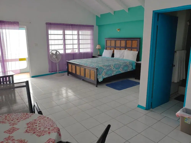 Orrie's Beach Bar Hotel