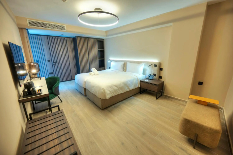 Aste Hotel