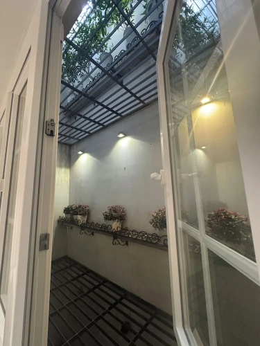 1 Bedroom Apartment with city view