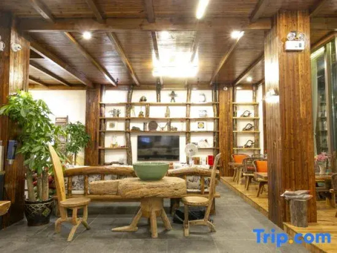 Wanfeng Lin Sandu Guesthouse