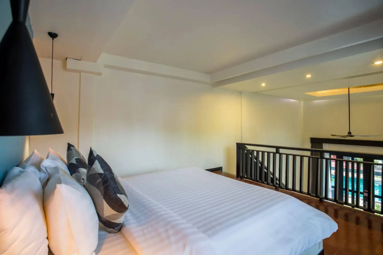Mulberry Hotel