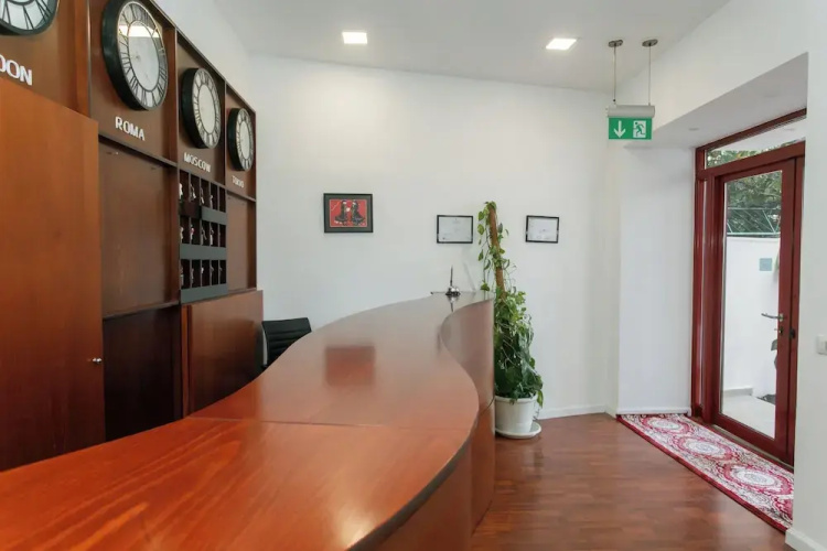 City 5 Hotel
