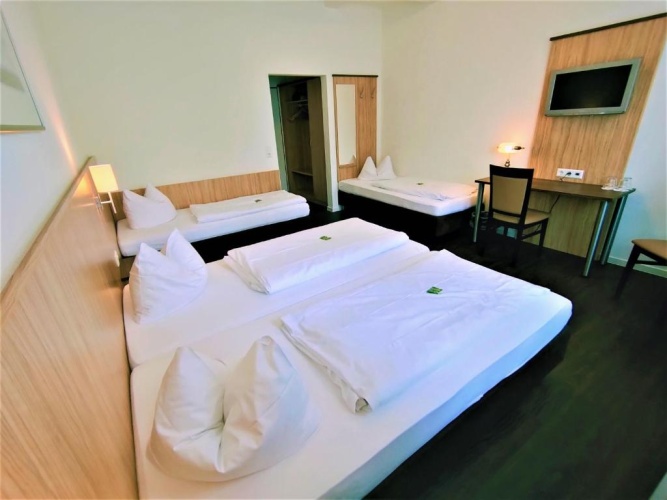 Standard Quadruple room