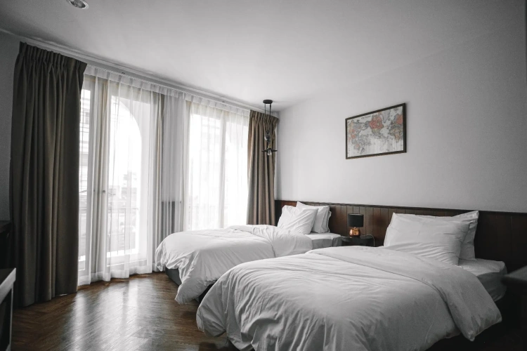 Standard Twin room with balcony