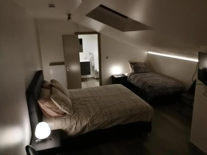 Standard Triple room