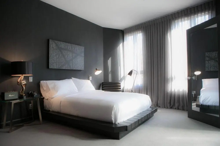 Tuck Hotel