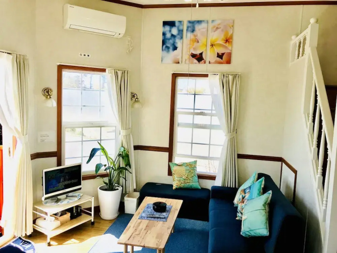 Mini Chula Inn