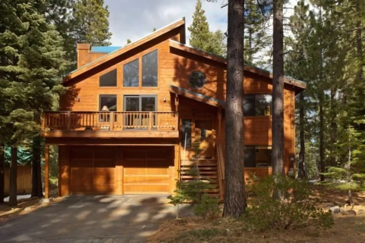 4 Bedrooms Cottage