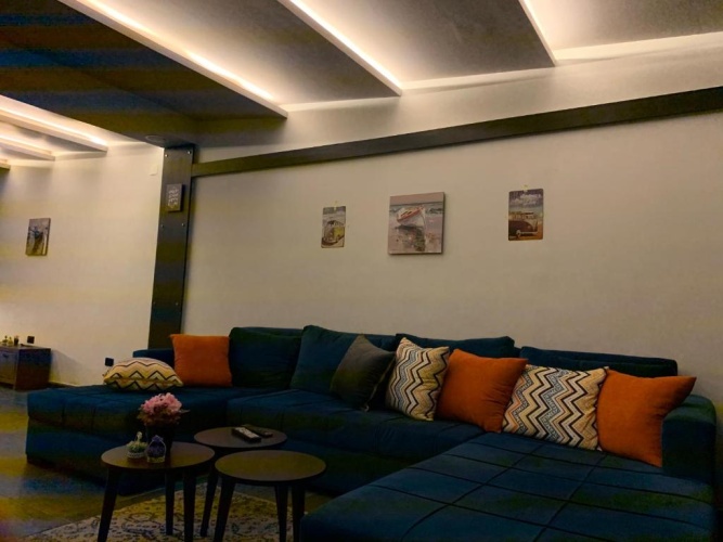 3 Bedrooms Apartment