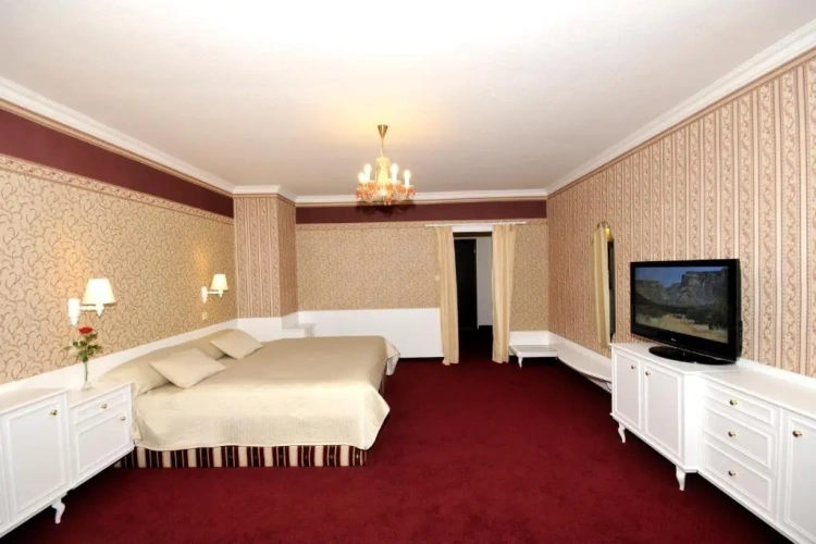 Deluxe Junior Suite