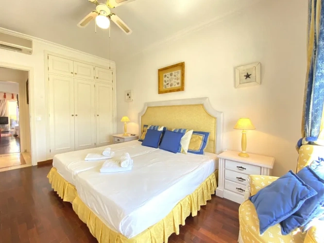 2 Bedrooms Apartment with balcony