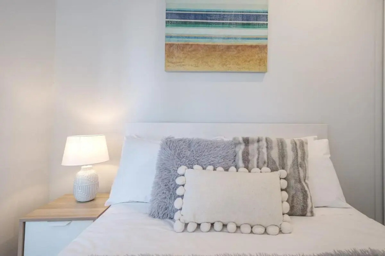 High level on 36th Floor 2BR1BA Balcony Wifi
