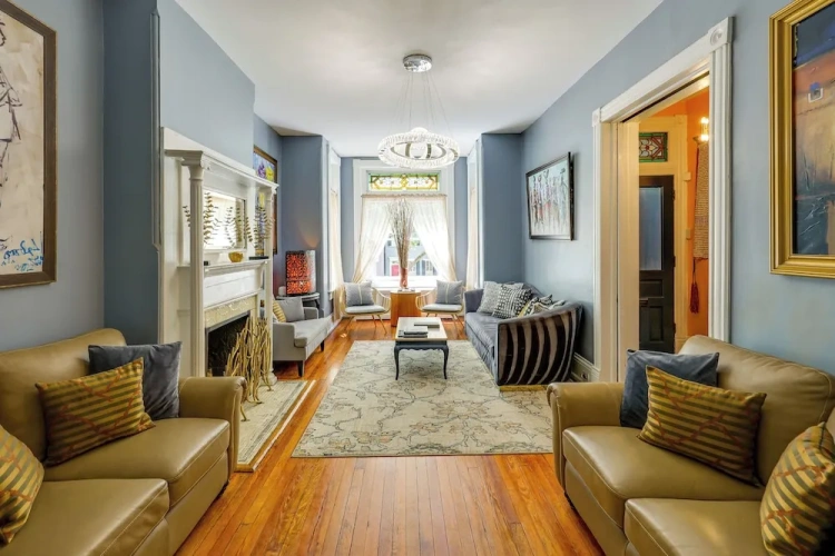 3 Bedrooms Apartment