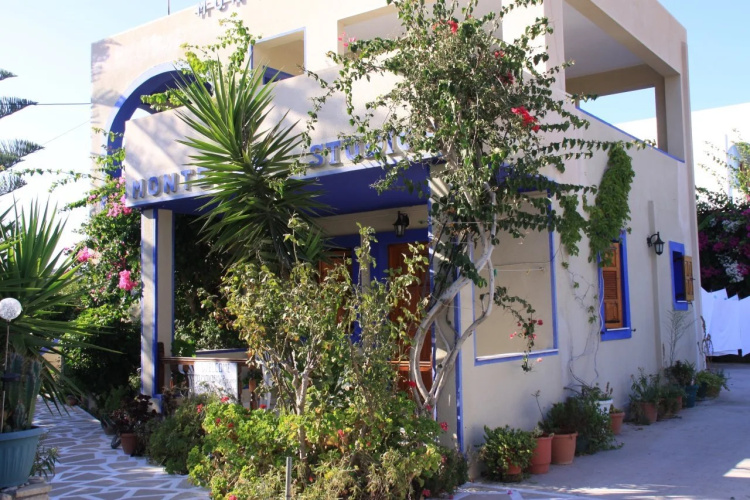 Montemar Studios & Apartments