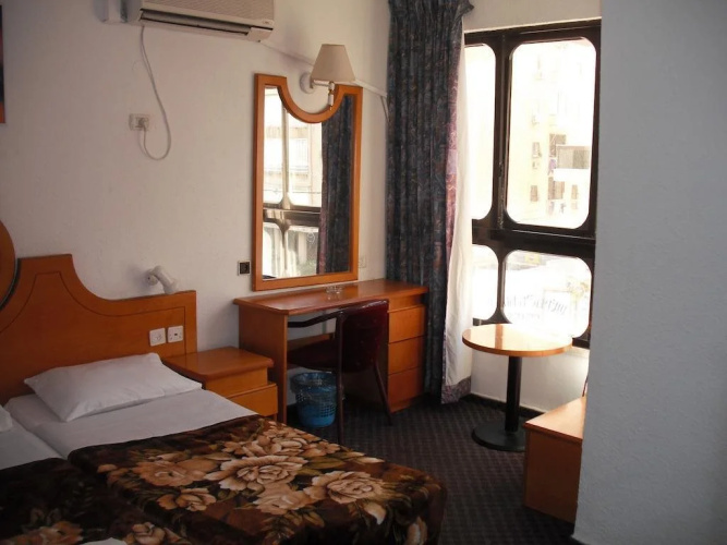 King Koresh Hotel