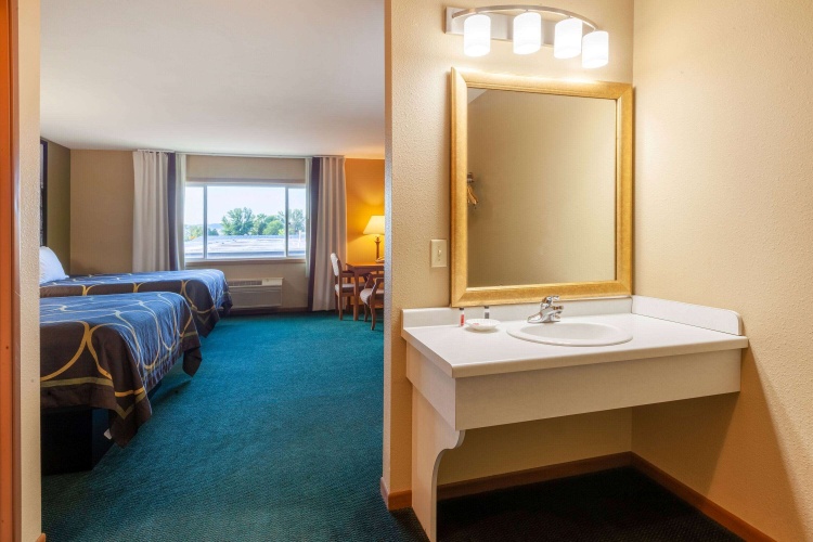 Guest rooms