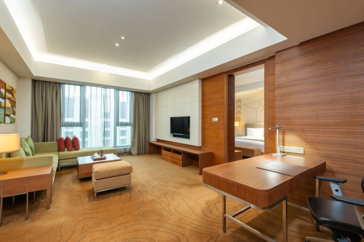 1 Bedroom High Floor Suite