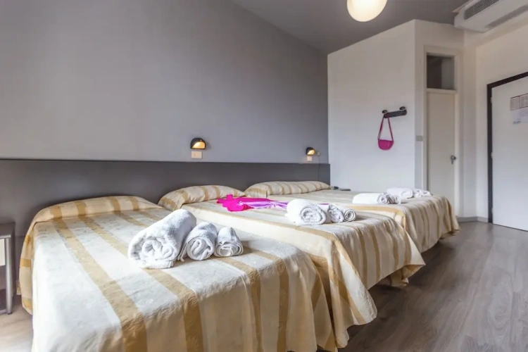 Standard Quadruple room with balcony
