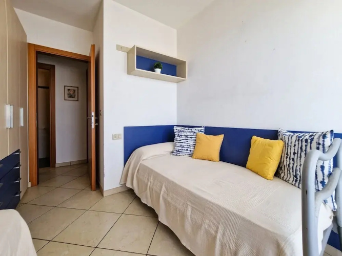Modern Flat for 8 People With Swimming Pool