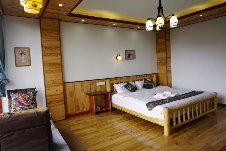 Tianranju Inn Longsheng