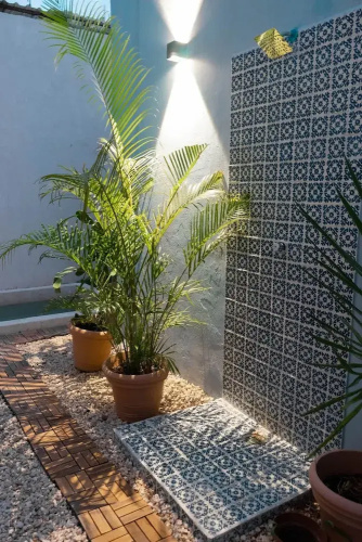 Tropical House With Private Pool in Downtown