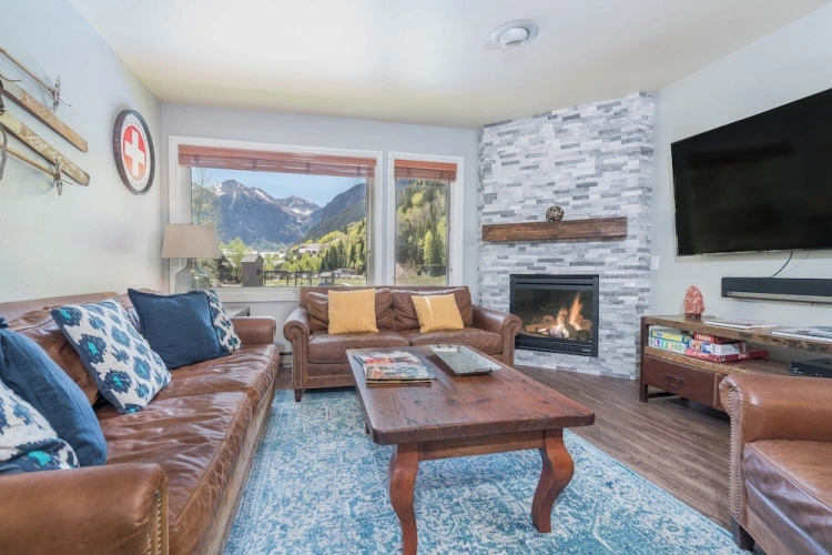 3 Bedrooms Cottage