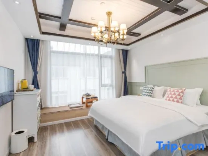 4 Bedrooms Villa