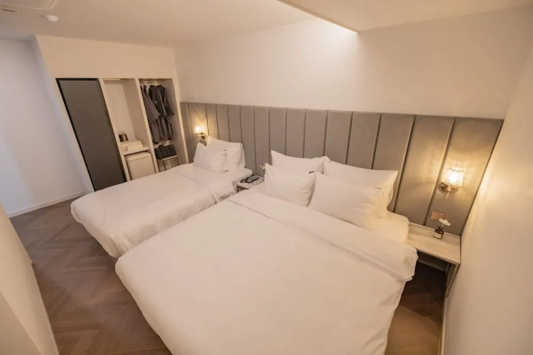 Premium Twin room