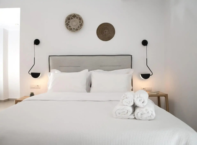 Iades Hotel