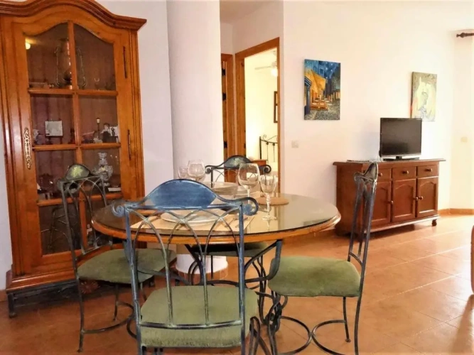 3 Bedrooms Apartment