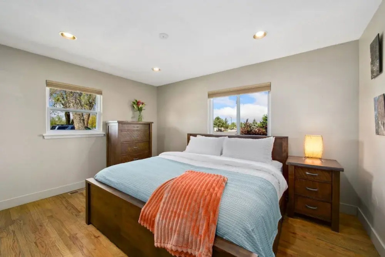 Magnolia Hideaway - Pet Friendly w/ Fireplace