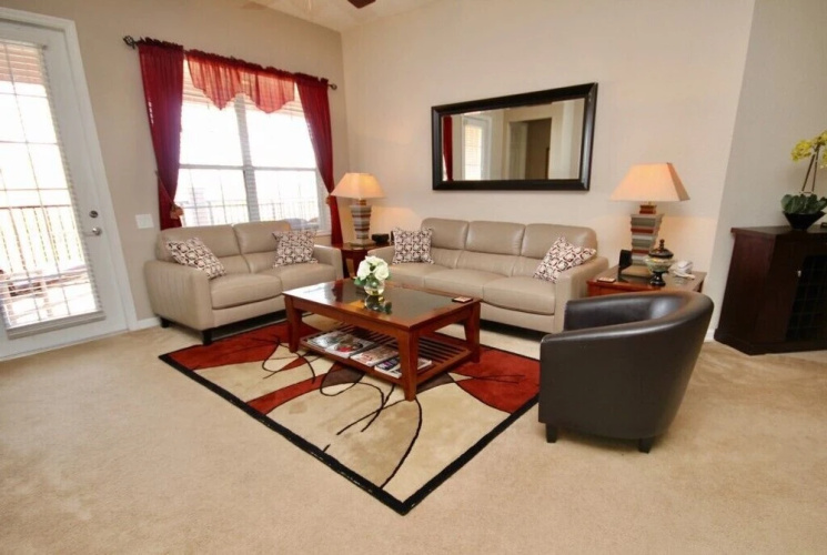 Poolside Penthouse Cabana 3 Bedroom Condo by Redawning