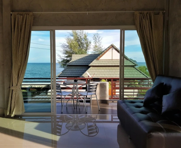 Standard room with balcony and with sea view