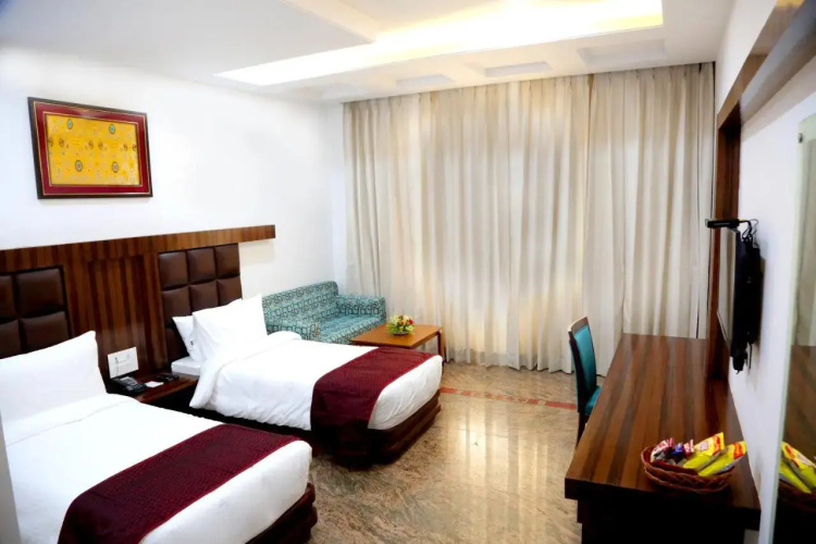 Hotel Silk City