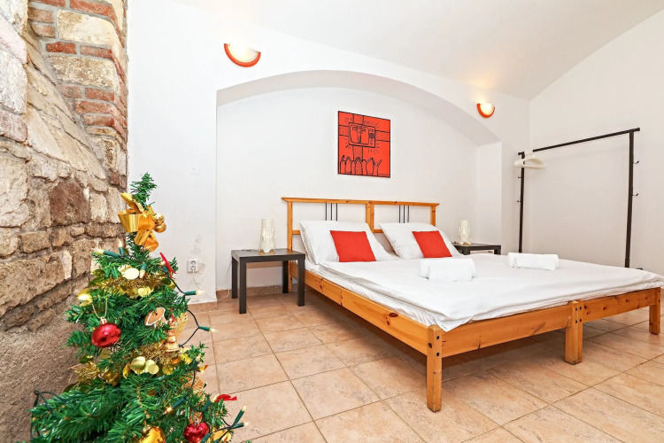 Ginosi Elema ApartelOver view