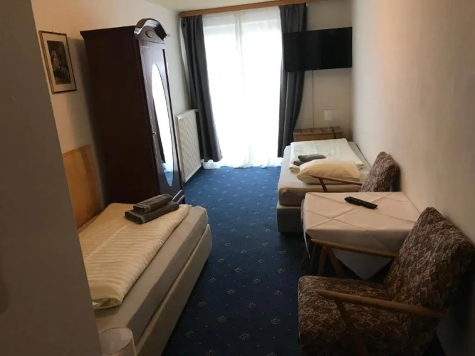 Economy Twin room
