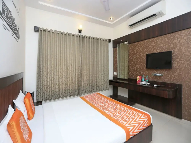 OYO 2853 Ramanand