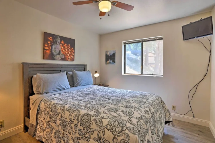 2 Bedrooms Cottage