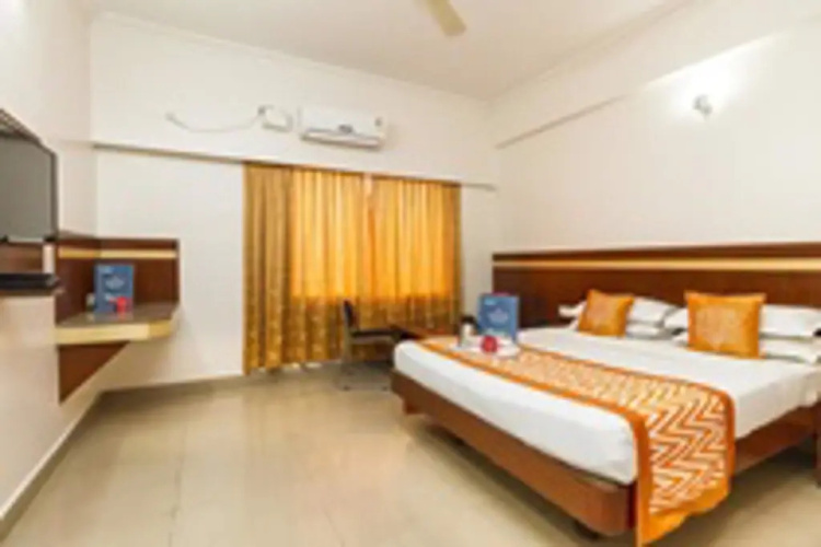 Mlc Gateway Deluxe Inn