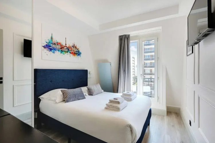 Amazing 2bd/6p apt With A/C - Bastille